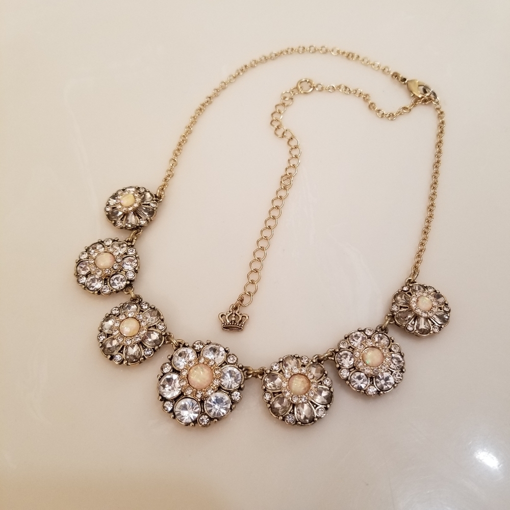 Fashion Flower Necklace - Premier Designs